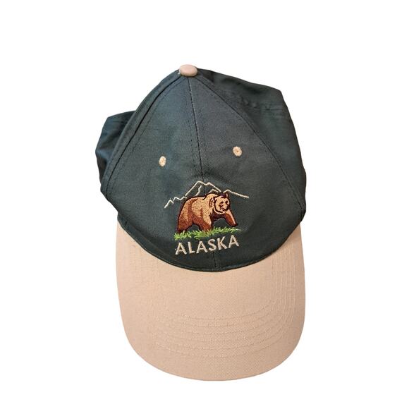 ALASKA Big Brown Bear Hat With Mountains Green Over Beige Brim Vintage - Picture 1 of 6
